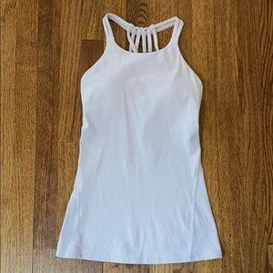 Lululemon crisscross tank in dusty rose size 4